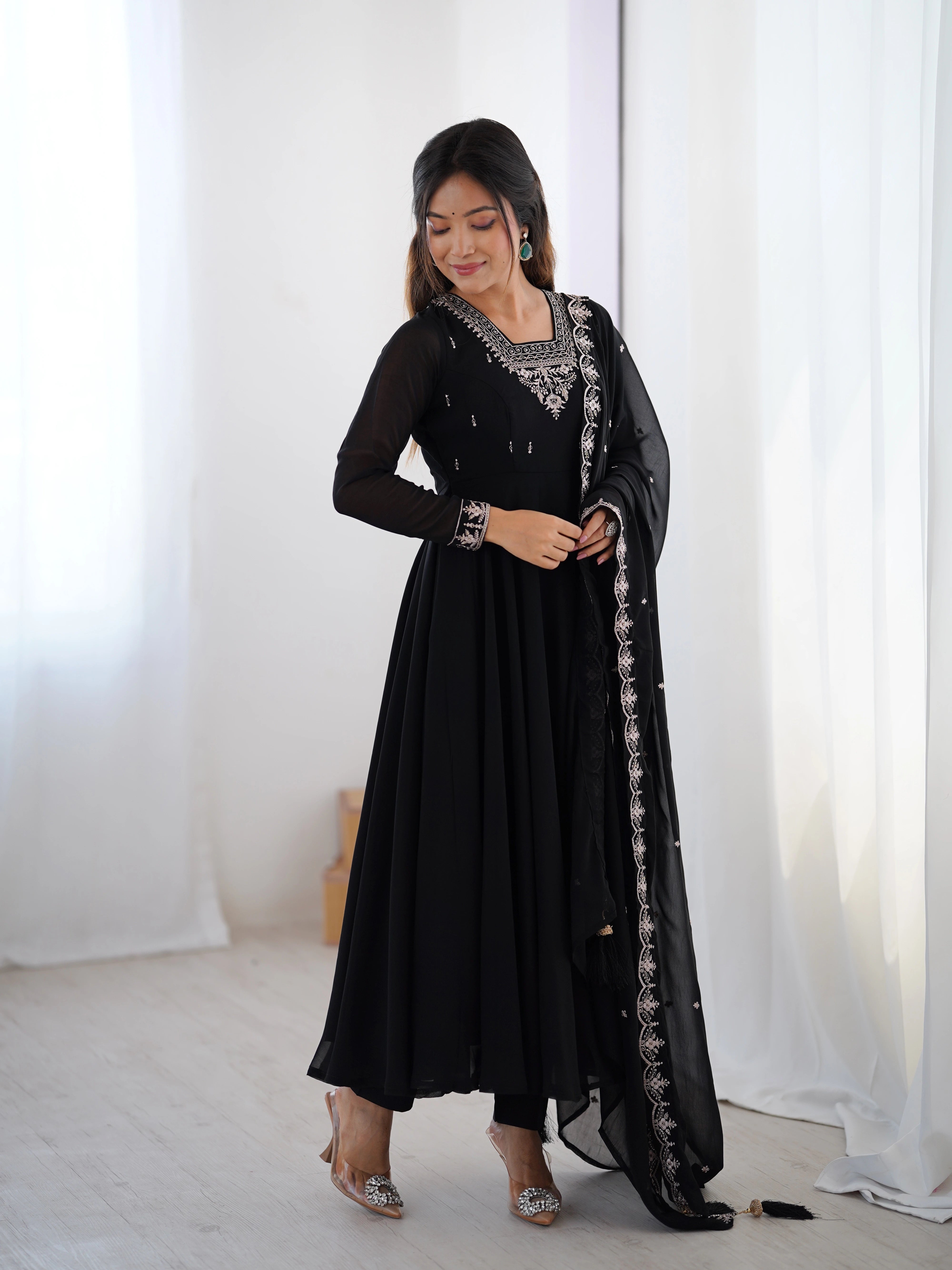 Black Zari Embroidery Fox Georgette Suit – Kalyanja